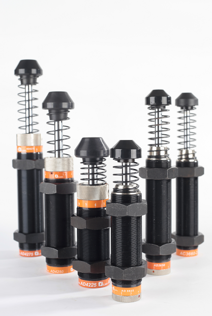 油壓緩沖器運(yùn)用輪胎成型機(jī)